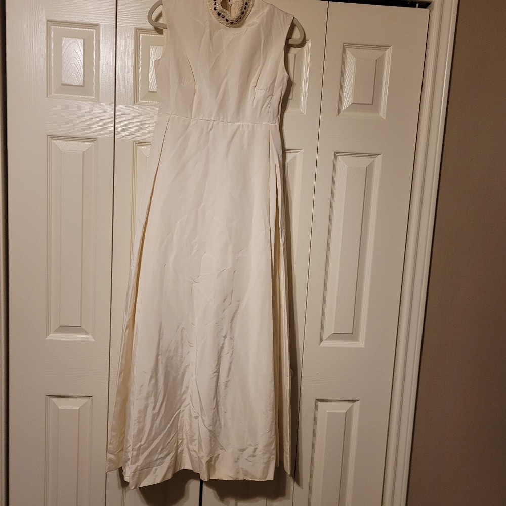 Off white evenig gown
